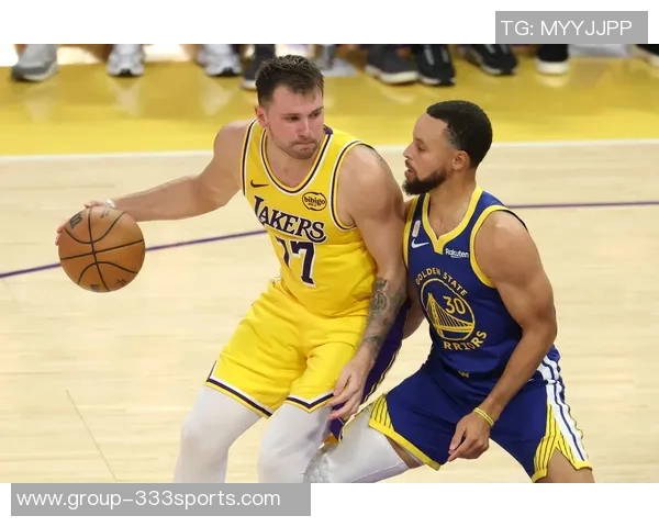 拓记:战胜勇士证明我们实力不容小觑对阵缺少东契奇的湖人值得期待 拓记:战胜勇士证明我们实力不容小觑对阵缺少东契奇的湖人值得期待