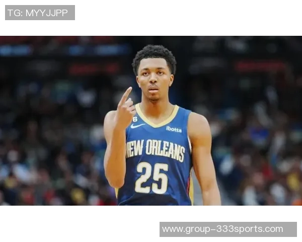 特雷墨菲22分钟内高效表现贡献18分7篮板3助攻展现出色状态